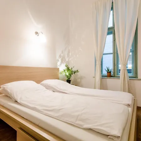 B63 2 Bedroom In Heart Of Budapest