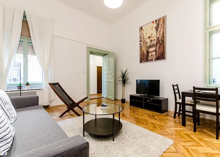 B63 2 Bedroom In Heart Of * Budapest