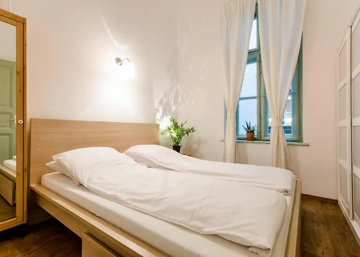 B63 2 Bedroom In Heart Of Budapest